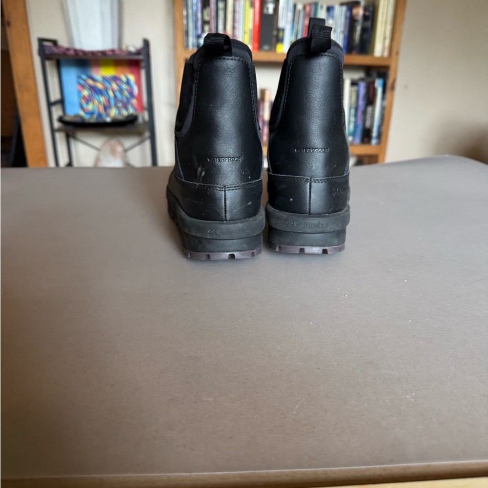 Columbia Women’s Black Slip-On Chelsea Winter Boots - Picture 2 of 6